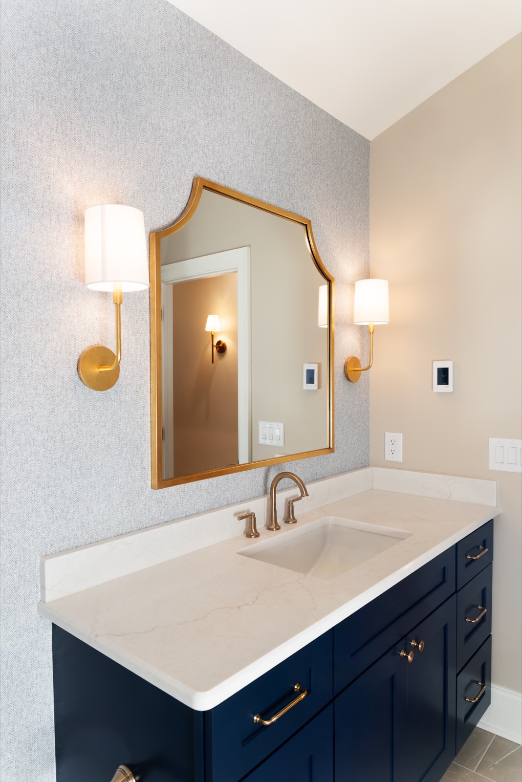 Bathroom vanity in Calacatta Miraggio Cove quartz with rectangle sink