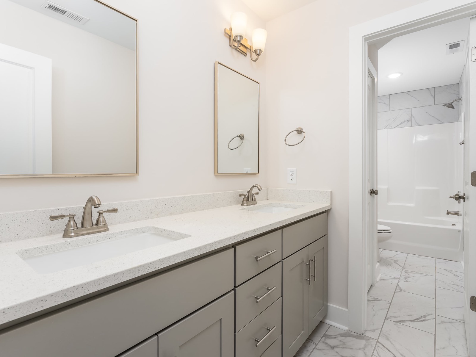 Bathroom quartz vanity