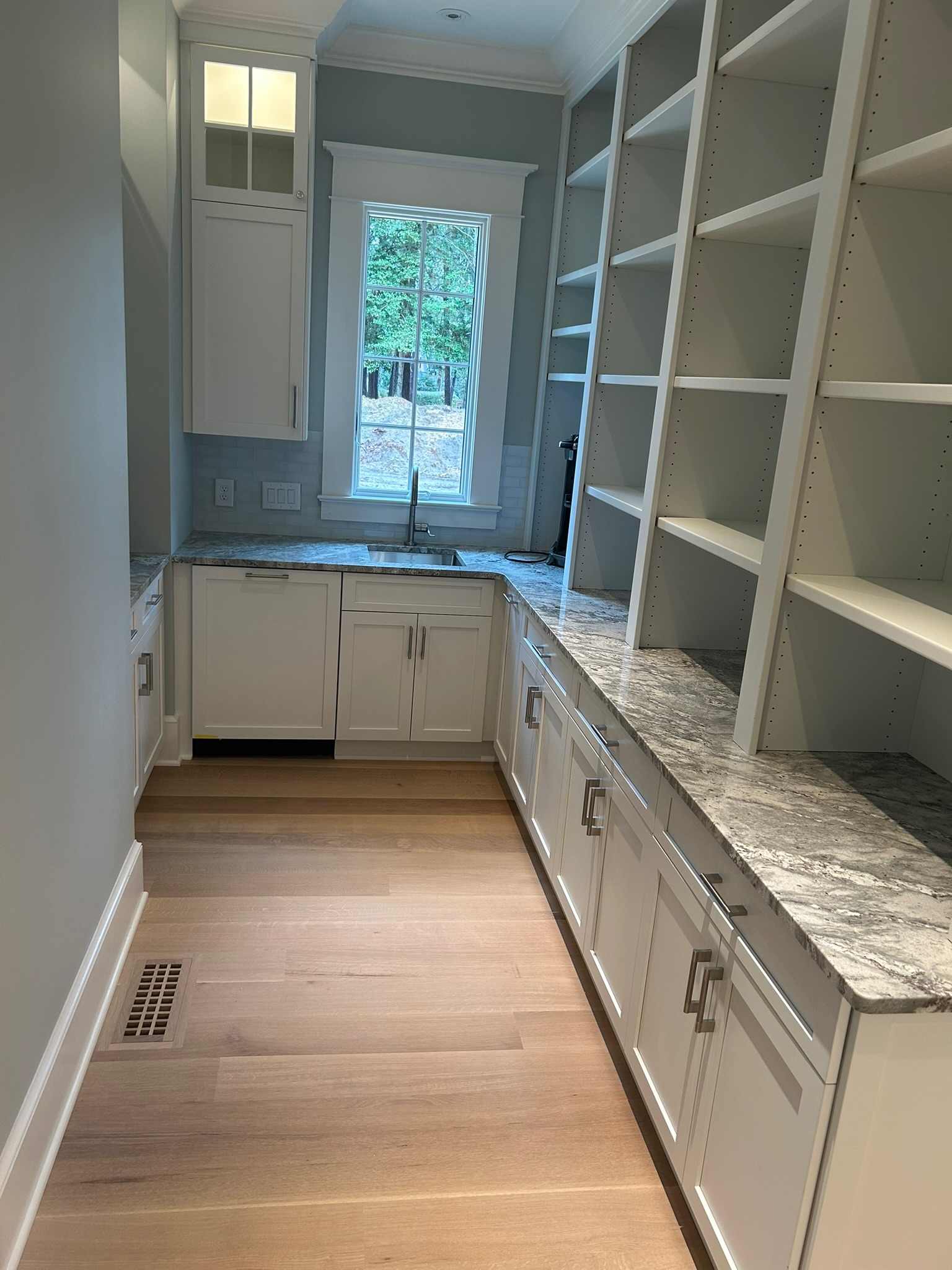Laundry room white granite